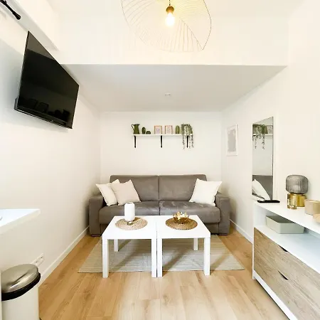 Bord De 2 Apartment *